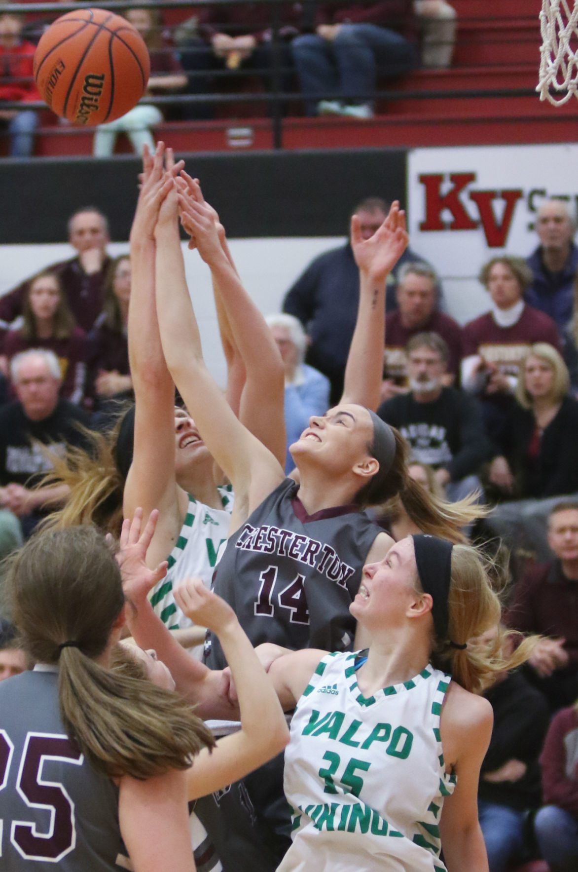 Girls basketball sectional - Chesterton vs. Valparaiso
